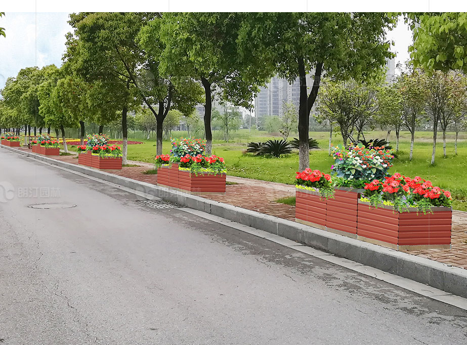 道路側(cè)分帶綠化花箱