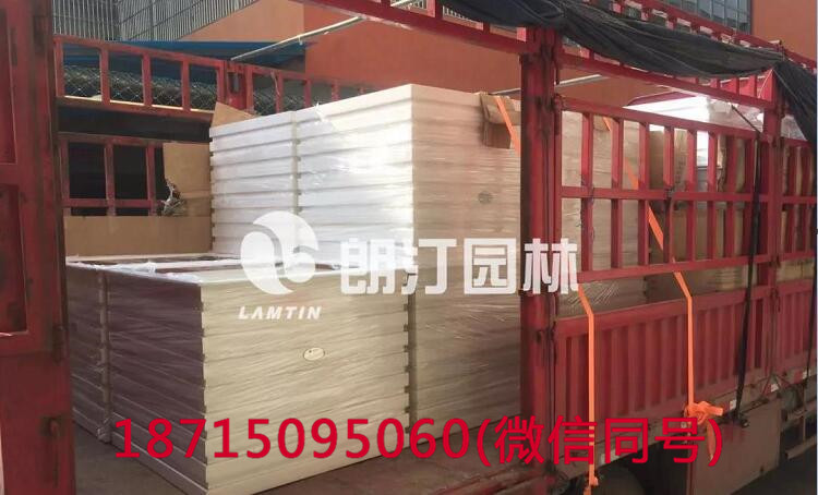 方形漏斗花箱進行城市生態(tài)空間裝飾