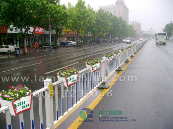 護(hù)欄綠化花盆