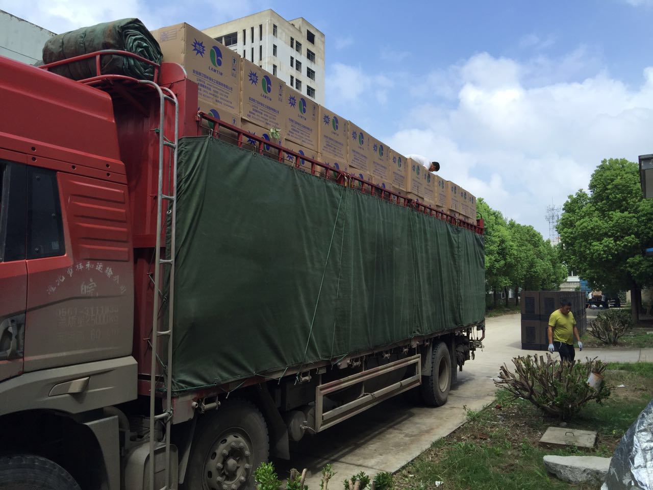 護(hù)欄綠化花盆